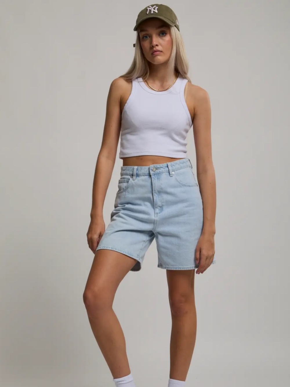 Abrand Carrie Short